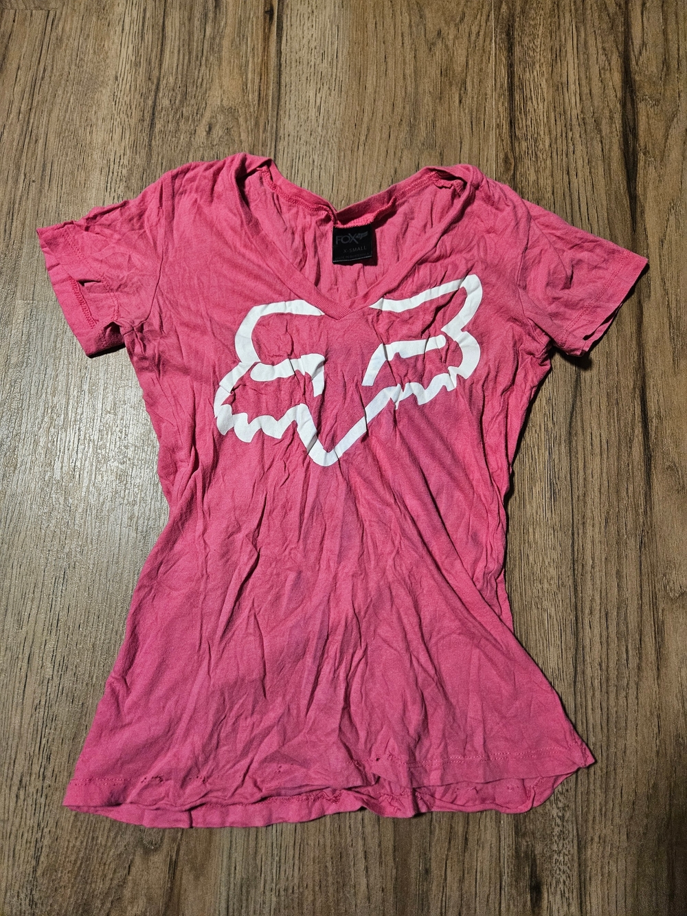 Fox Pink V-Neck Logo Tee with White Emblem